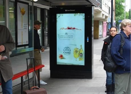 Image of DOOH Vendor screen in public