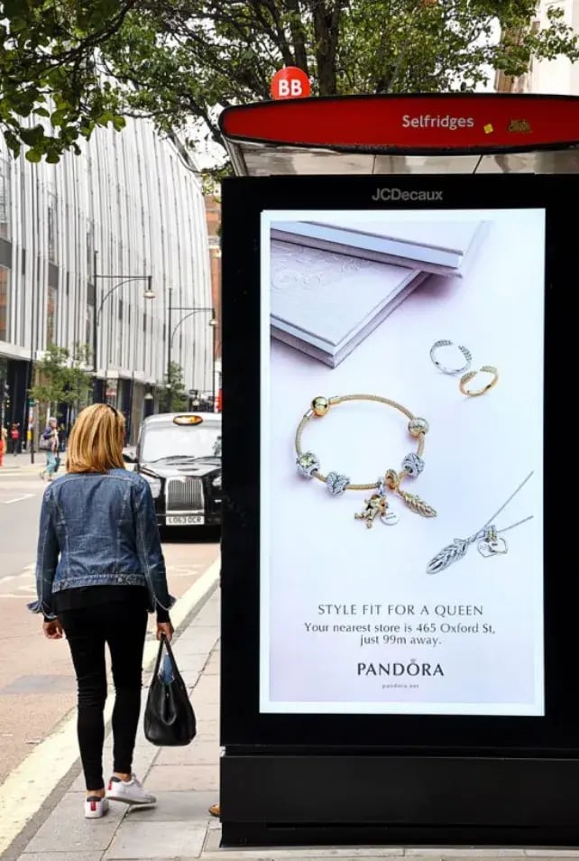 Pandora color combination for Digital out of home Pandora color combination for Digital out of home